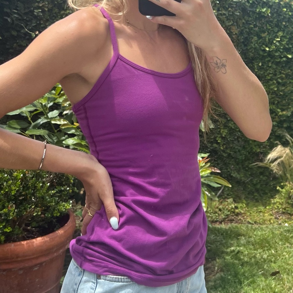 Lululemon Workout tank top - Picture 6 of 7